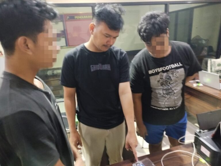 Edarkan Tembakau Gorila, Dua Pemuda Tasikmadu Diamankan