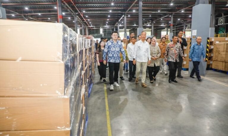 Gubernur Jateng Lepas Ekspor Mainan Rp 23,5 Miliar ke Amerika Serikat