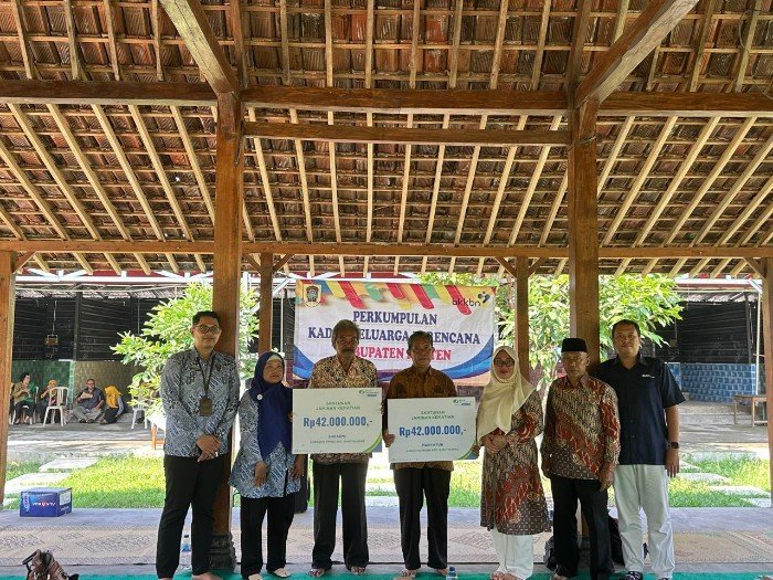 BPJS Ketenagakerjaan Serahkan Santunan Kematian ke Dua Ahli Waris Anggota PPKBD Klaten 